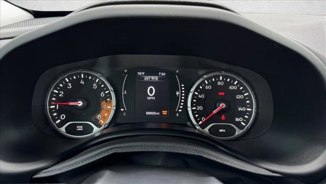 Used 2015 Jeep Renegade Sport w/ Power & Air Group AWD/4WD image 12