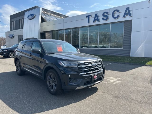Used 2025 Ford Explorer Active w/ Active Comfort Package AWD/4WD image 1