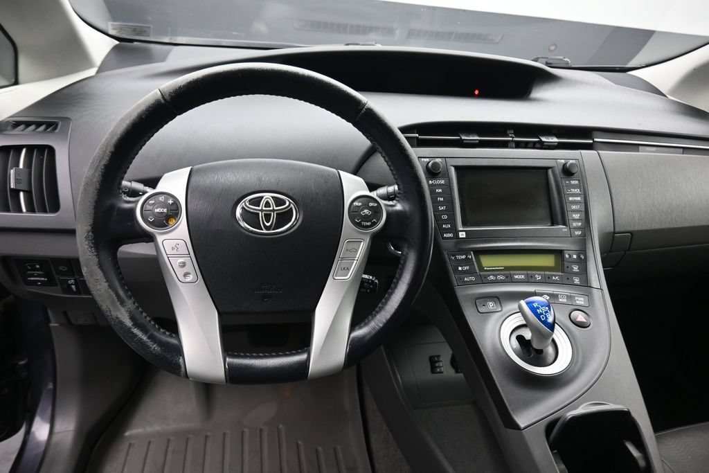Used 2011 Toyota Prius Five w/ Advanced Technology Pkg FWD image 15