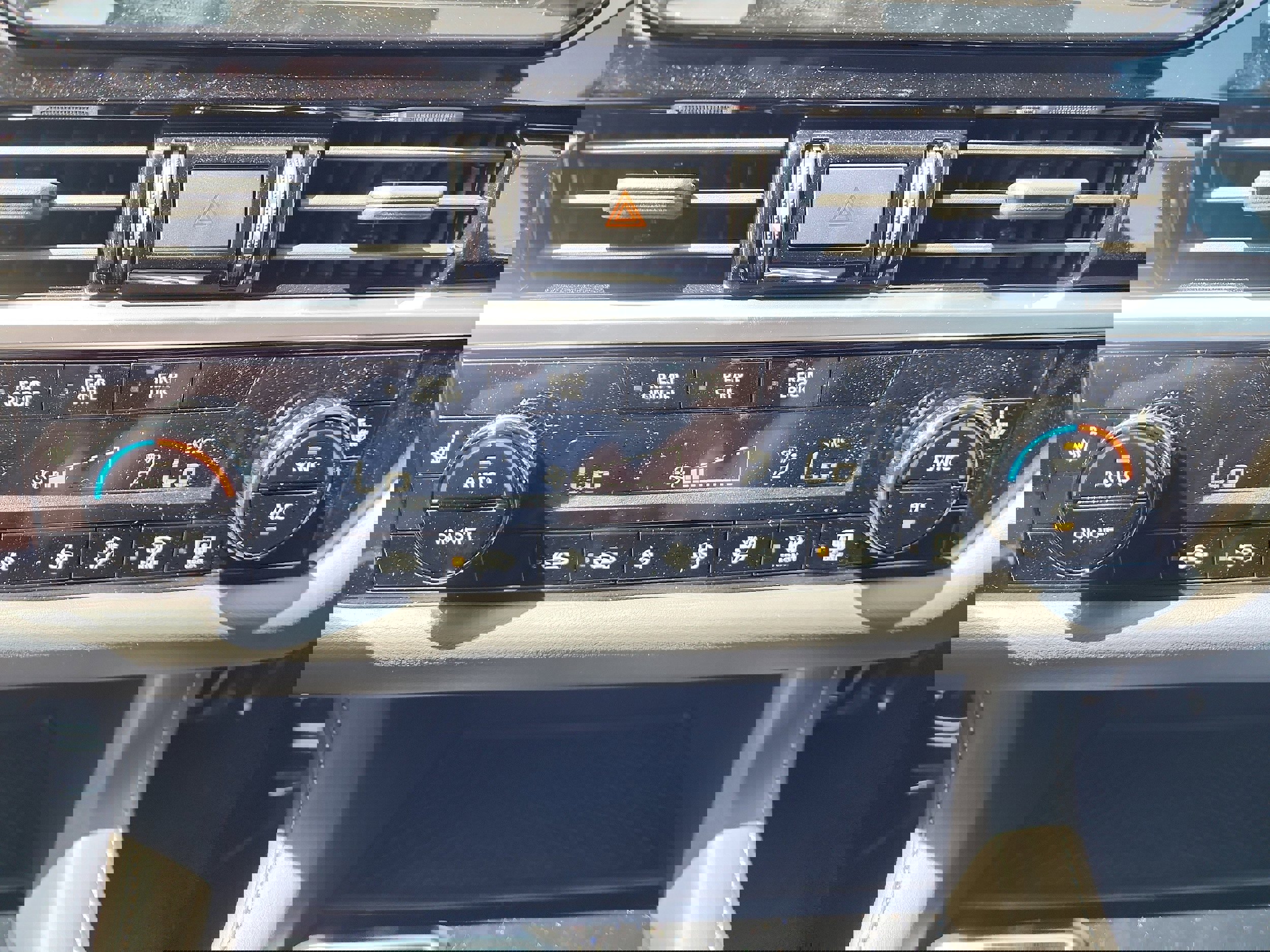 New 2025 Nissan Pathfinder SV image 15