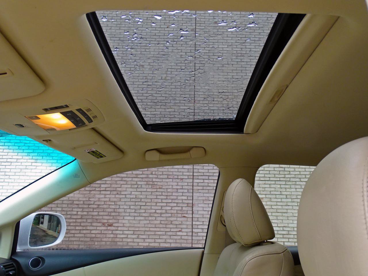 Used 2011 Lexus RX 350 2WD w/ Premium Pkg image 18