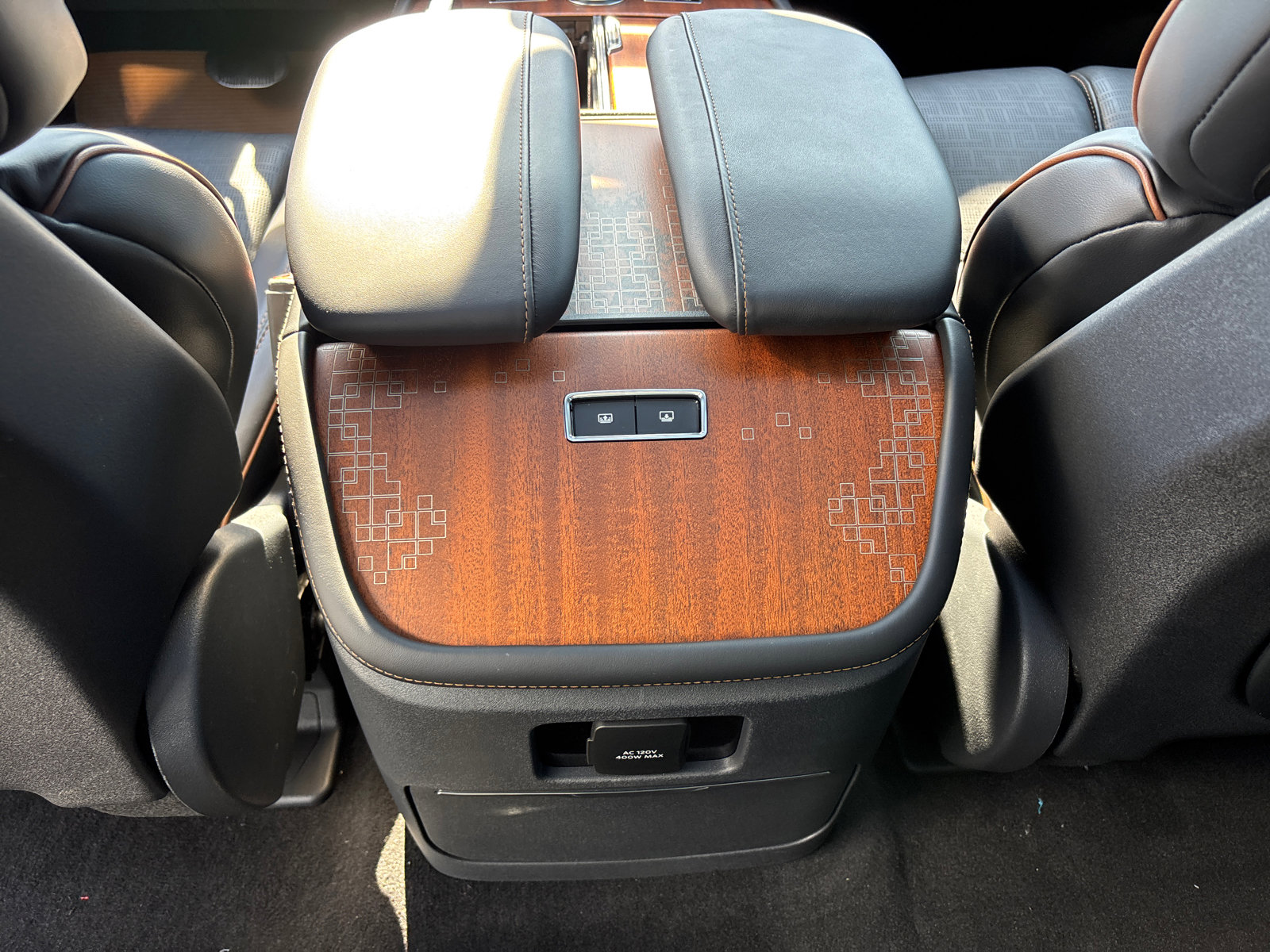 New 2025 Lincoln Navigator L Black Label image 33