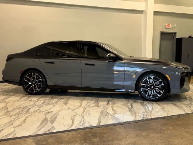 Used 2025 BMW 760i xDrive w/ Executive Package AWD/4WD image 56