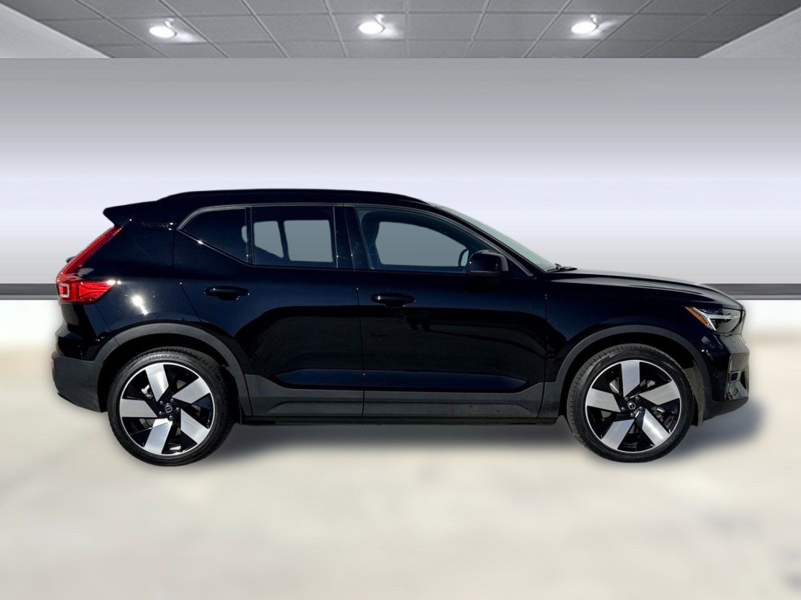 Certified 2023 Volvo XC40 Recharge Ultimate image 8
