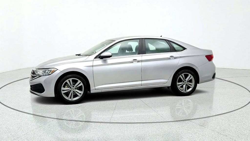 Used 2024 Volkswagen Jetta SE FWD image 8