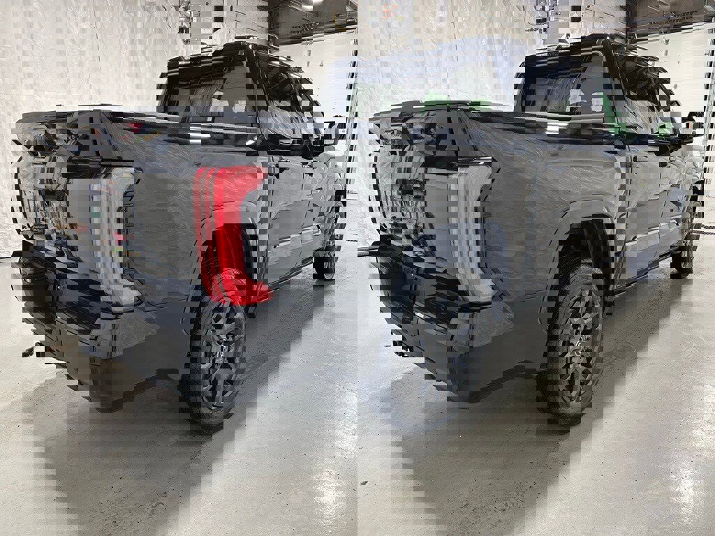 Used 2025 Toyota Tundra Platinum image 7