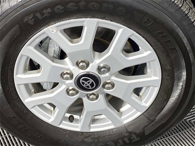 Used 2025 Toyota Tacoma SR image 30