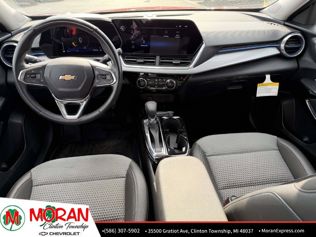 Certified 2024 Chevrolet Trax LT w/ Driver Confidence Package FWD image 15