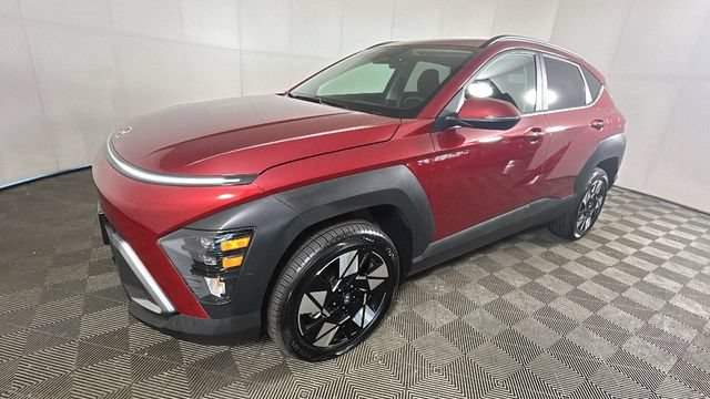 Certified 2025 Hyundai Kona SEL AWD/4WD image 6