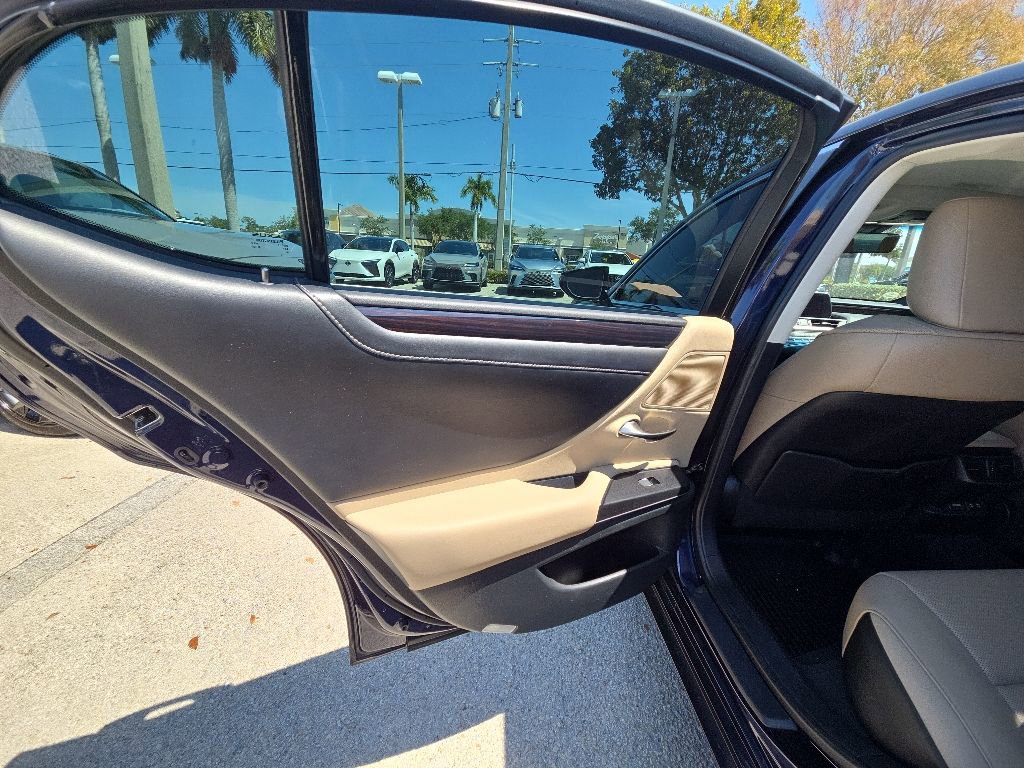 Certified 2021 Lexus ES 250 w/ Premium Package AWD/4WD image 35