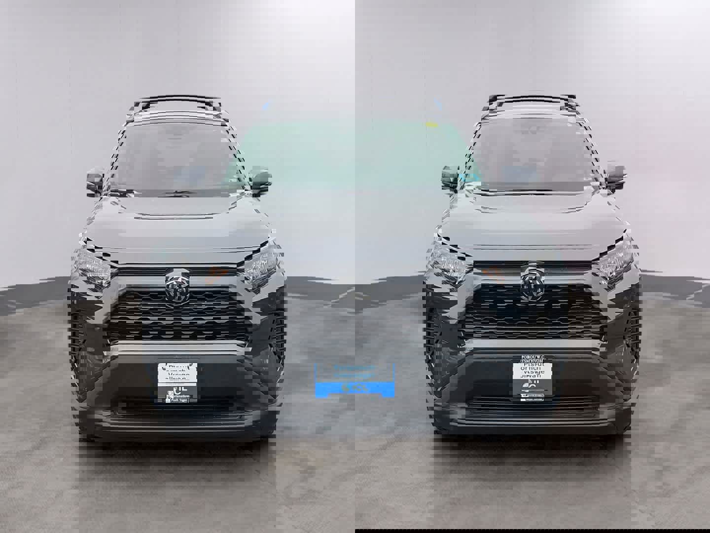 Used 2021 Toyota RAV4 LE image 2