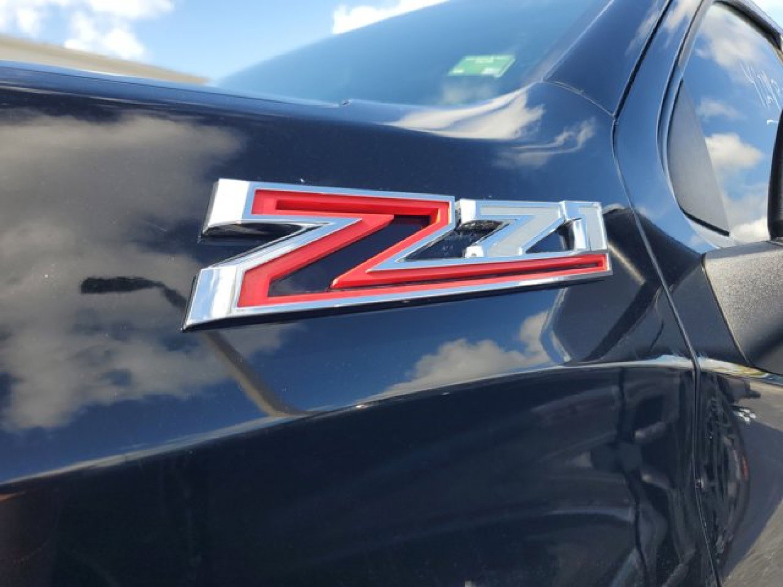 Used 2019 Chevrolet Silverado 1500 LT w/ All-Star Edition AWD/4WD image 10