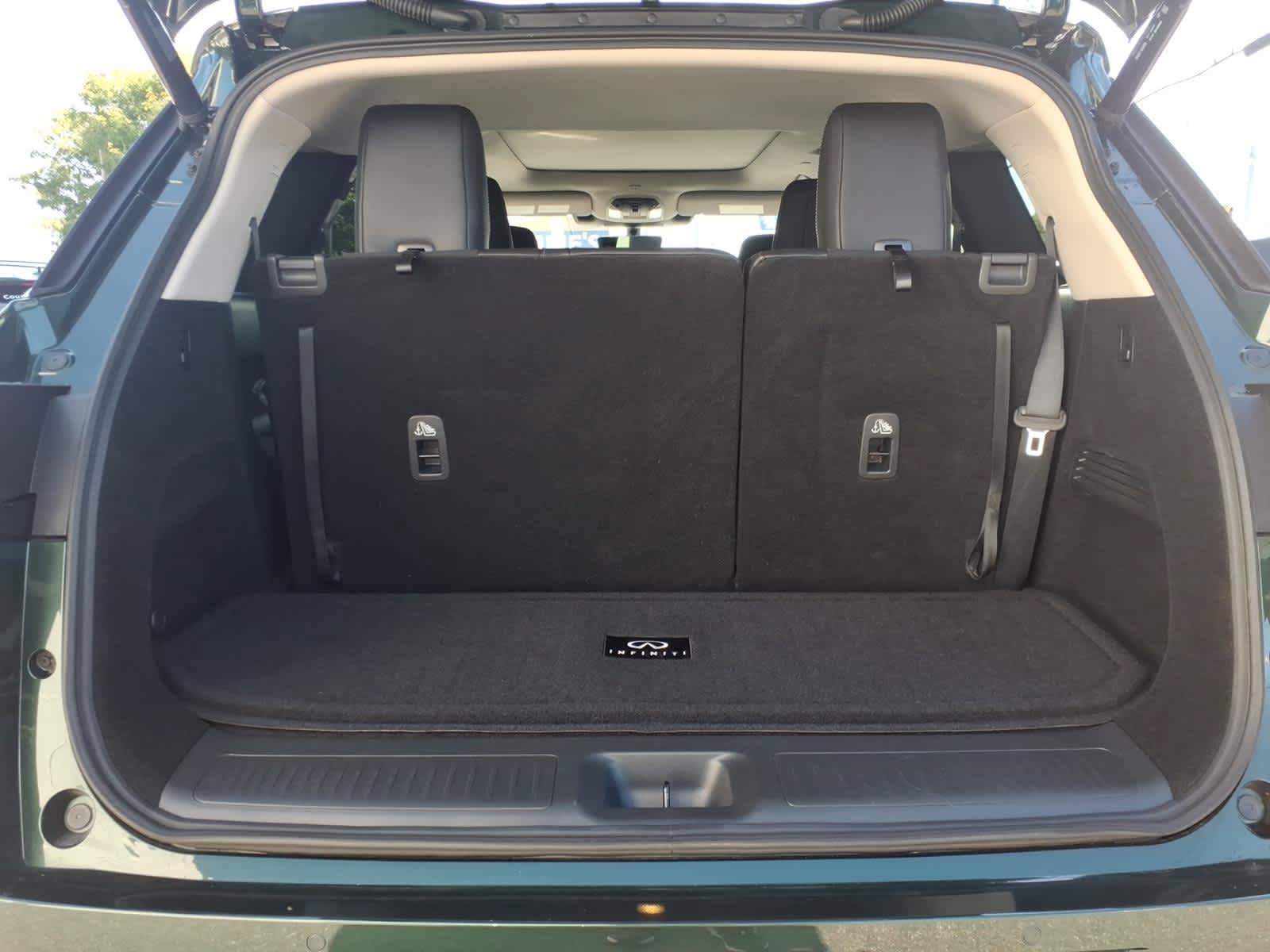 Certified 2026 INFINITI QX60 Luxe w/ Cargo Package AWD/4WD image 18