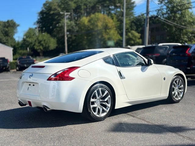 Used 2013 Nissan 370Z Coupe RWD image 6