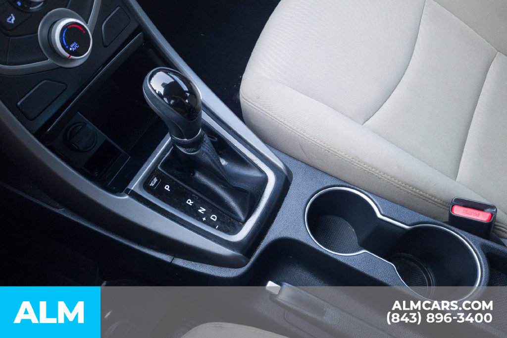 Used 2016 Hyundai Elantra SE FWD image 23