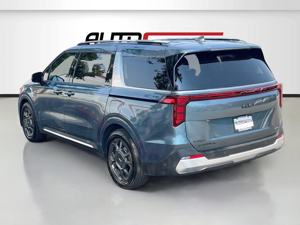 Used 2025 Kia Carnival SX FWD image 5