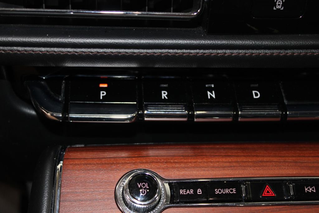 Used 2023 Lincoln Aviator Reserve w/ Jet Appearance Package AWD/4WD image 48