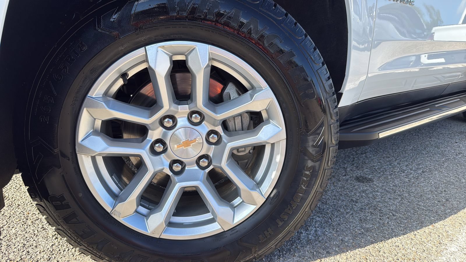 Used 2025 Chevrolet Tahoe LT RWD image 27