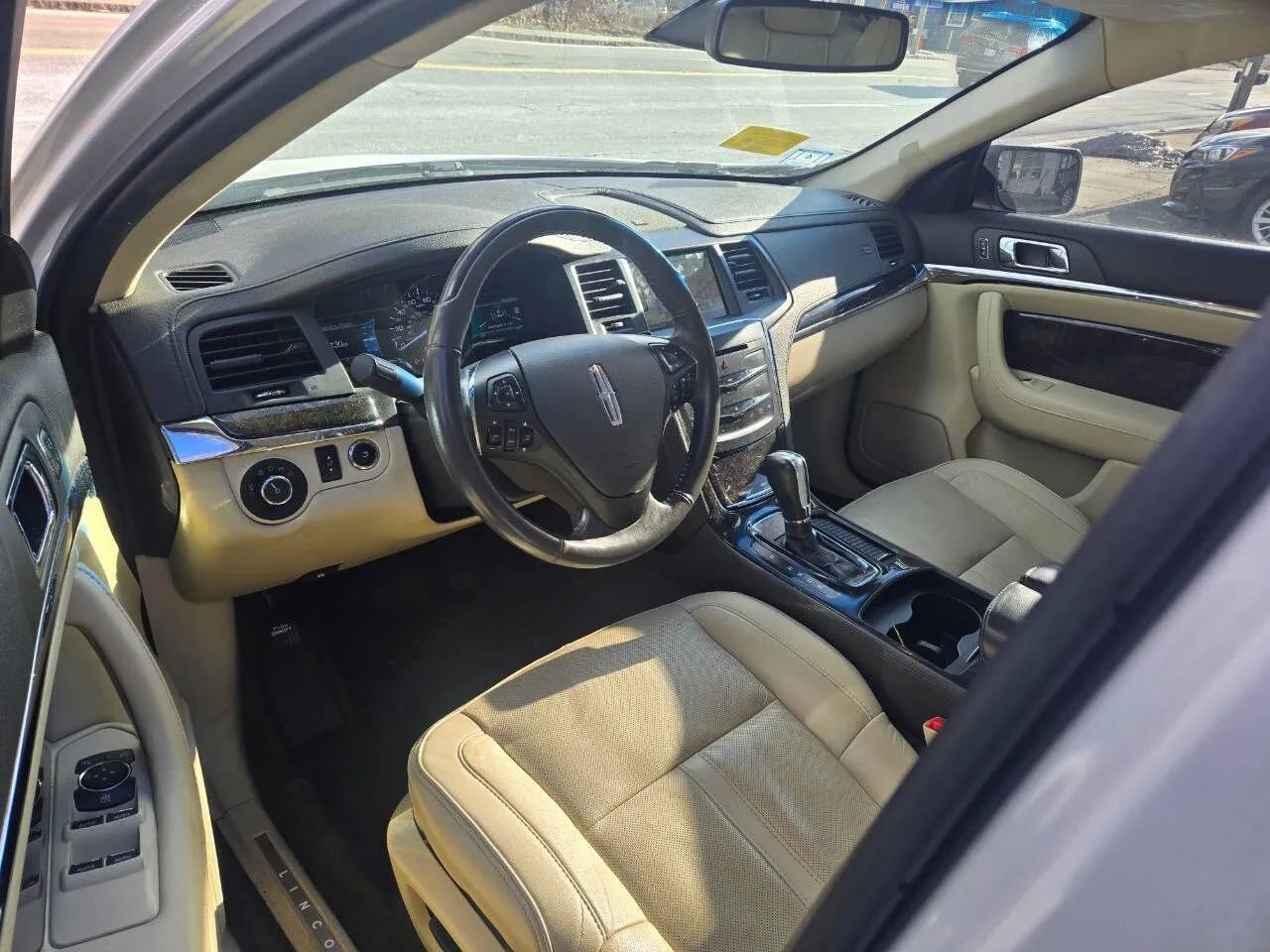 Used 2014 Lincoln MKS AWD w/ Equipment Group 101A image 24