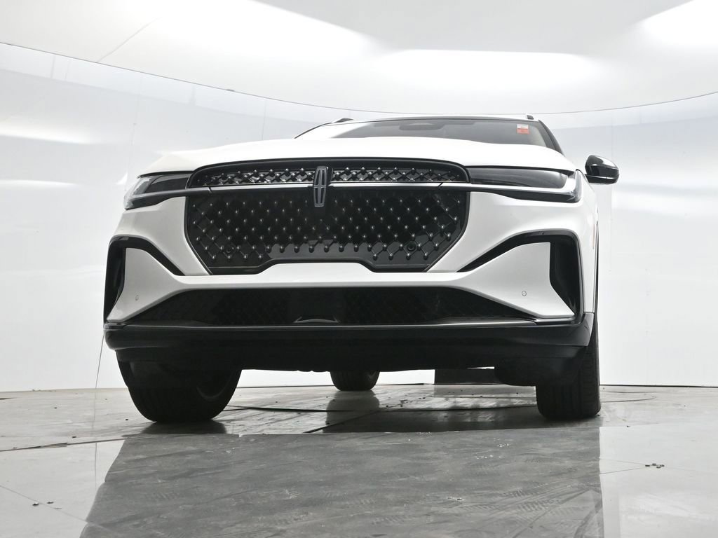 Used 2025 Lincoln Nautilus Reserve w/ Jet Appearance Package image 50