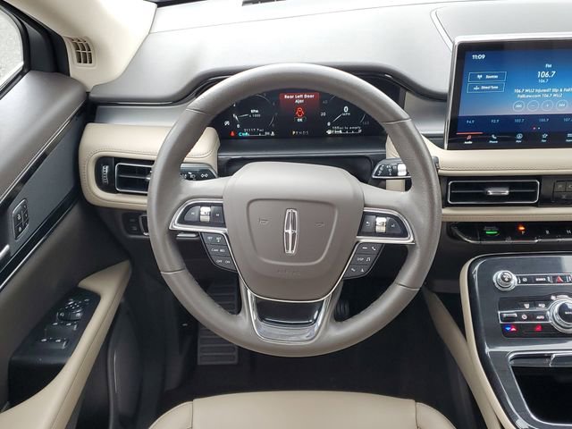 Certified 2023 Lincoln Nautilus FWD w/ Premium Package image 25