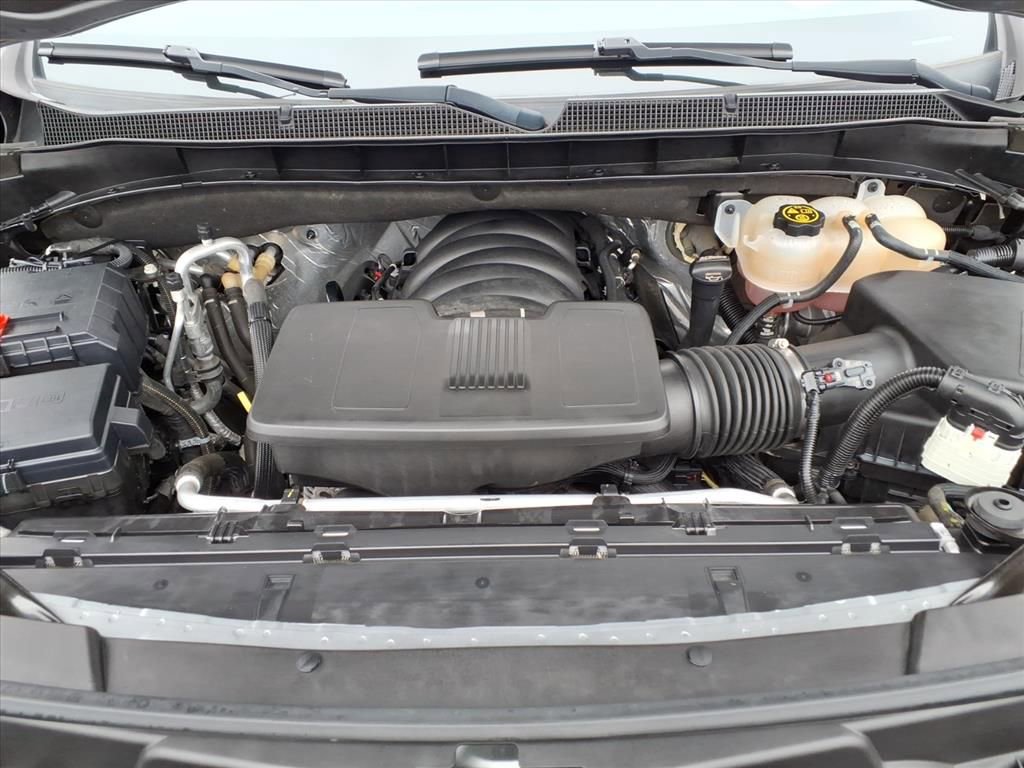 Certified 2023 Chevrolet Suburban RST w/ Sport Performance Package image 26