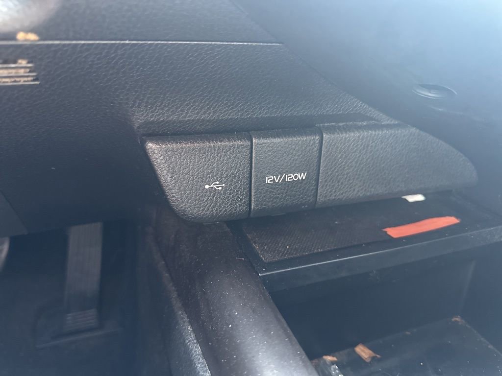 Used 2022 Toyota Camry SE FWD image 27