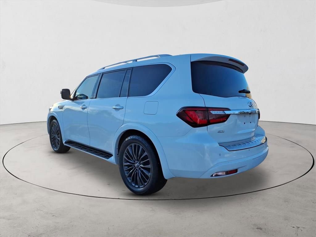Used 2023 INFINITI QX80 Sensory w/ All-Season Package image 8