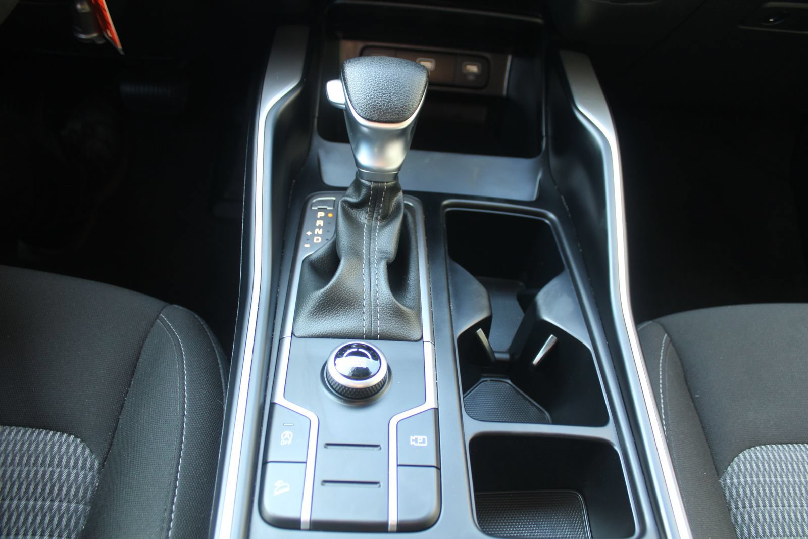 Certified 2023 Kia Sorento LX FWD image 32