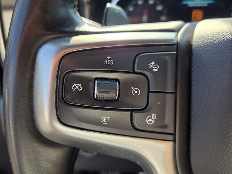 Used 2023 Chevrolet Silverado 1500 LT AWD/4WD image 28