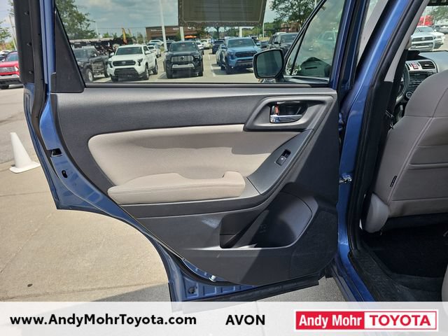 Used 2015 Subaru Forester 2.5i Limited AWD/4WD image 28