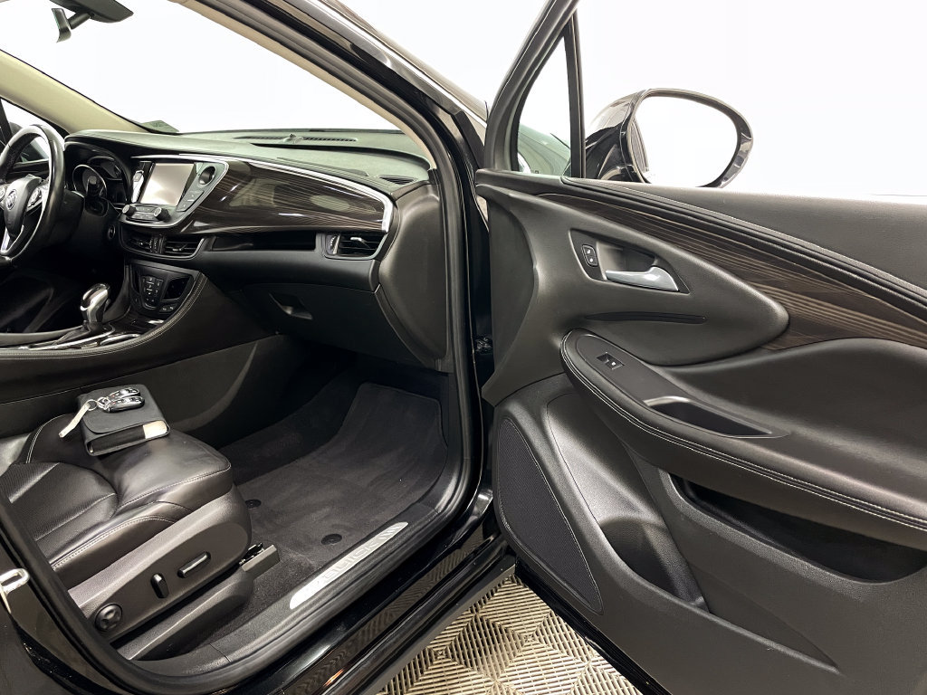 Certified 2020 Buick Envision Essence AWD/4WD image 37