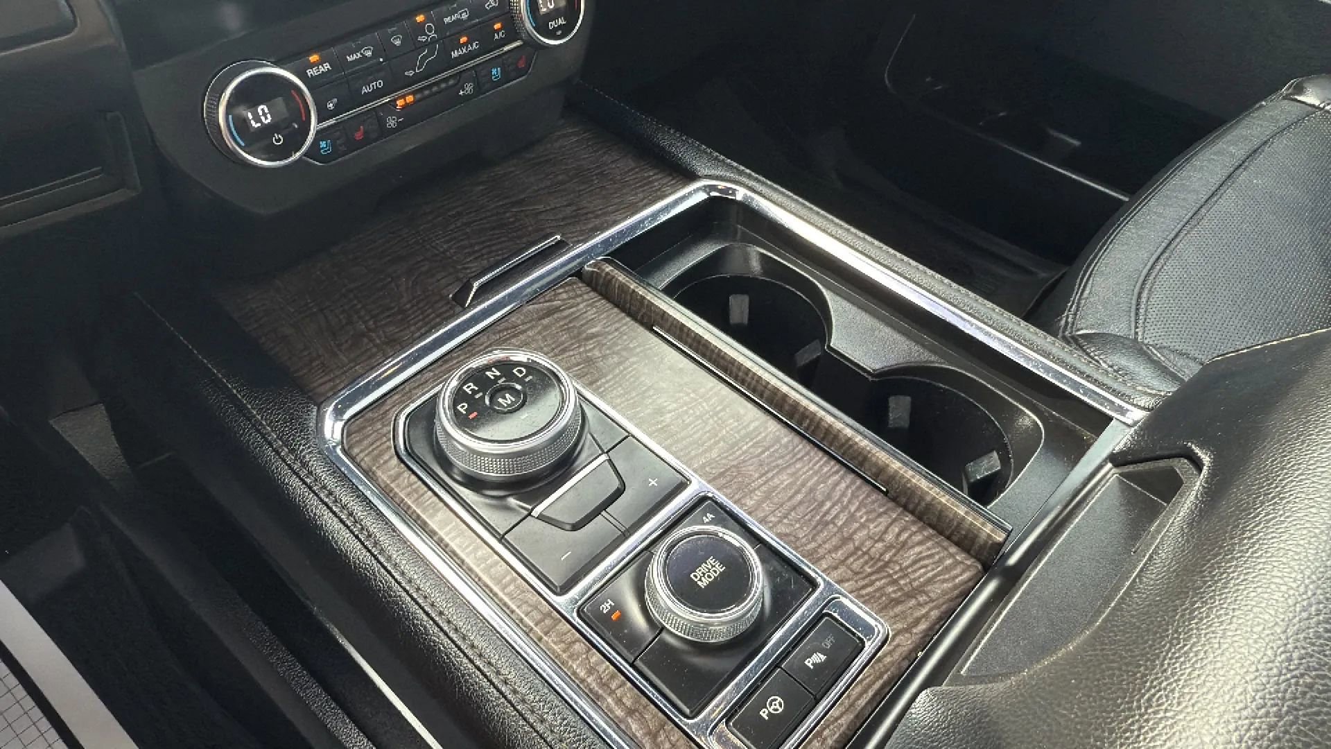 Used 2019 Ford Expedition Limited w/ Equipment Group 302A image 26