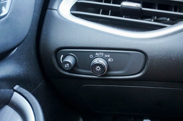 Used 2022 Chevrolet Malibu LS image 23