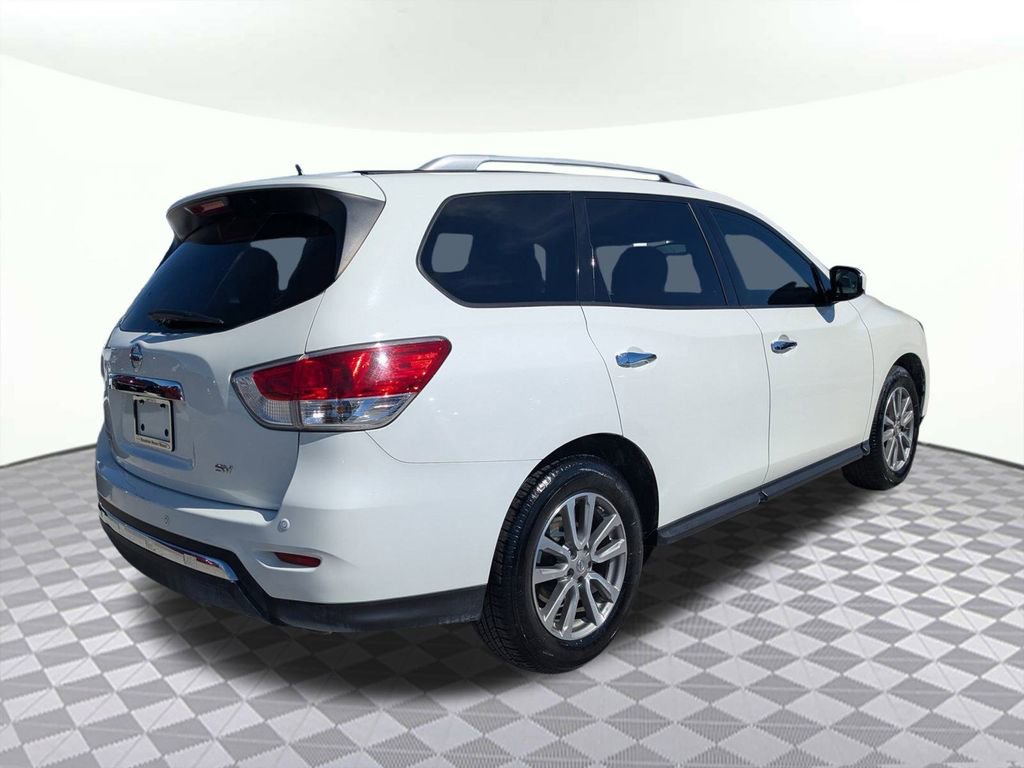Used 2016 Nissan Pathfinder SV image 5