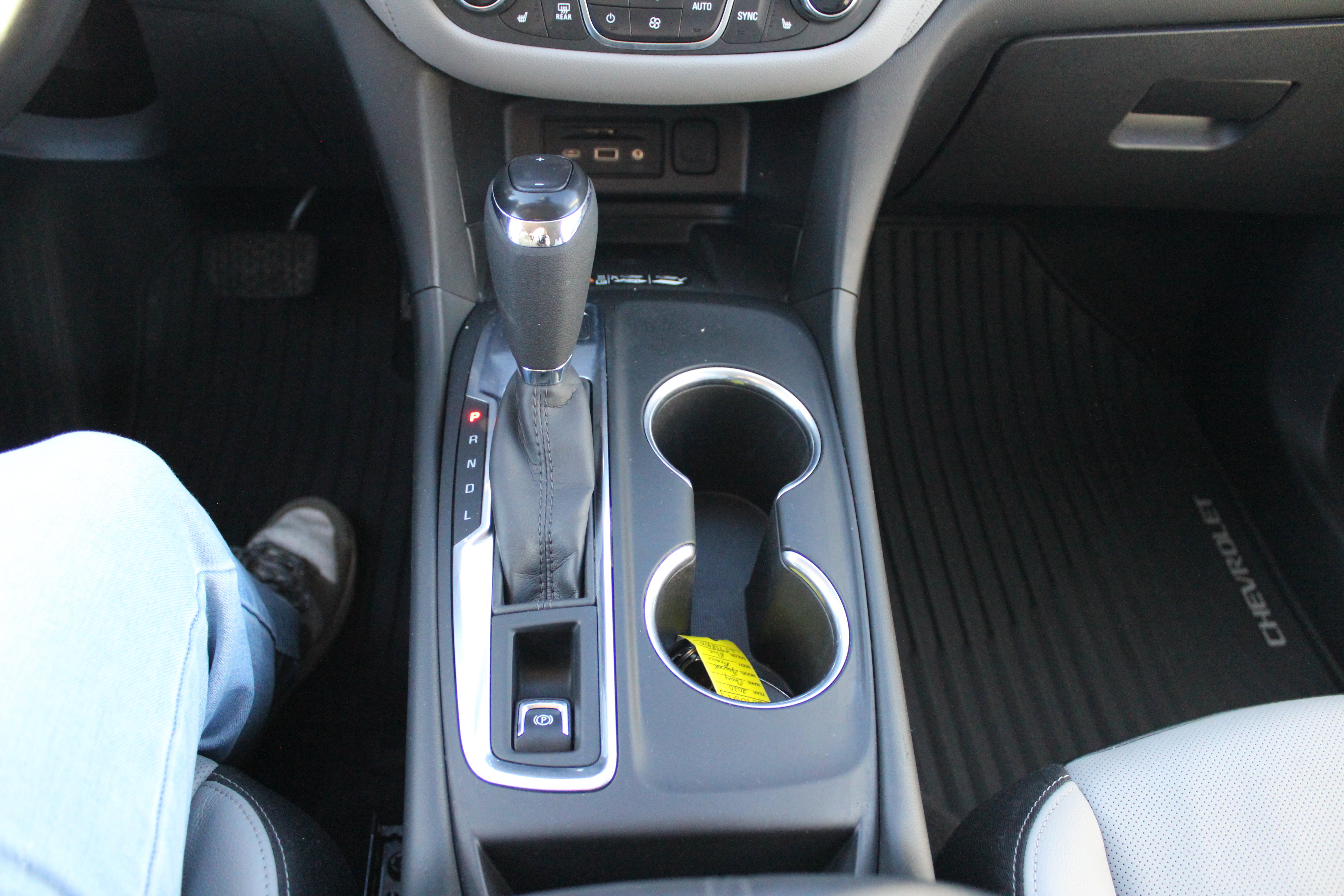 Used 2020 Chevrolet Equinox Premier image 24