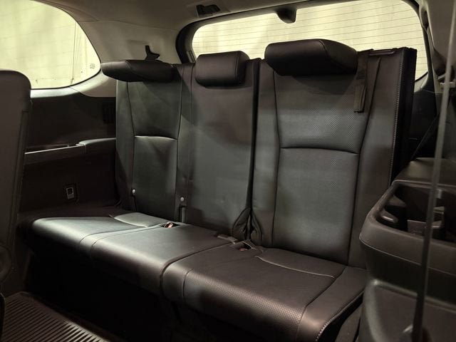 Certified 2025 Toyota Grand Highlander AWD image 30