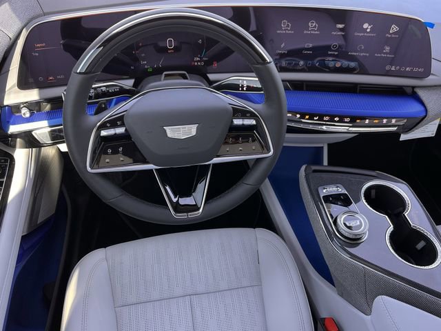 New 2026 Cadillac Optiq Luxury 2 image 10