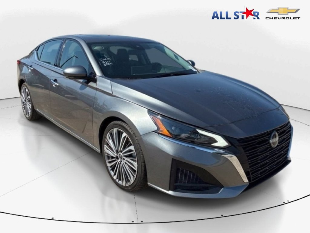 Used 2023 Nissan Altima 2.5 SL