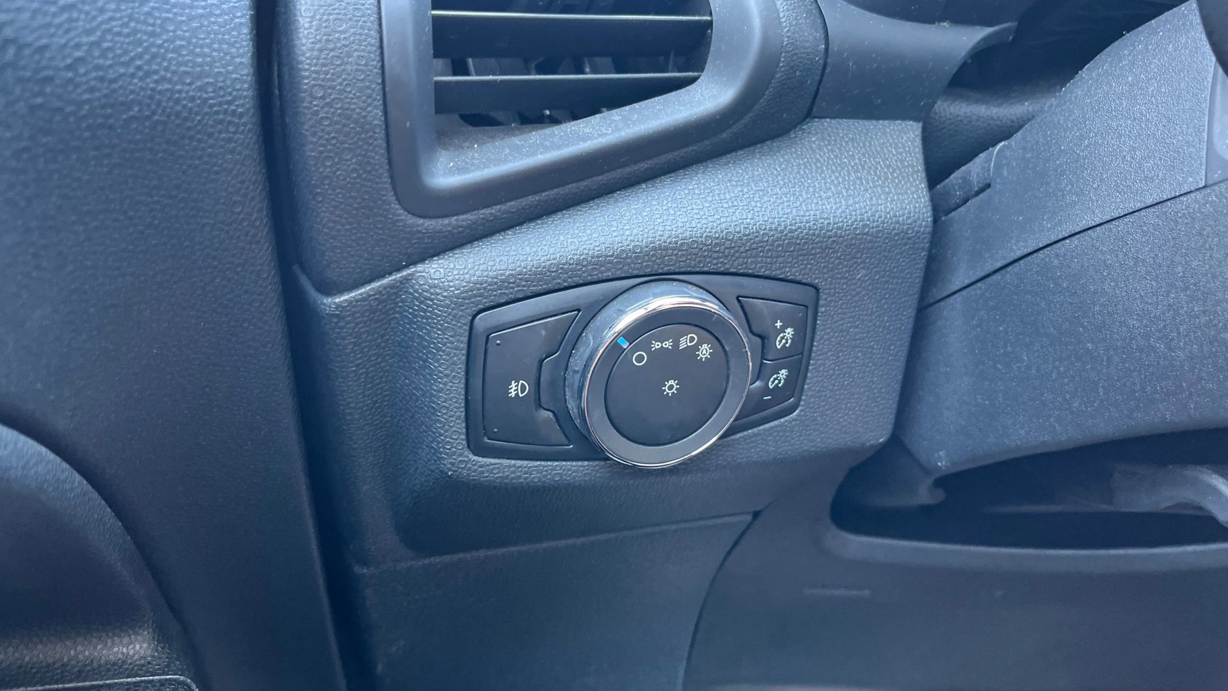 Used 2019 Ford EcoSport Titanium AWD/4WD image 17