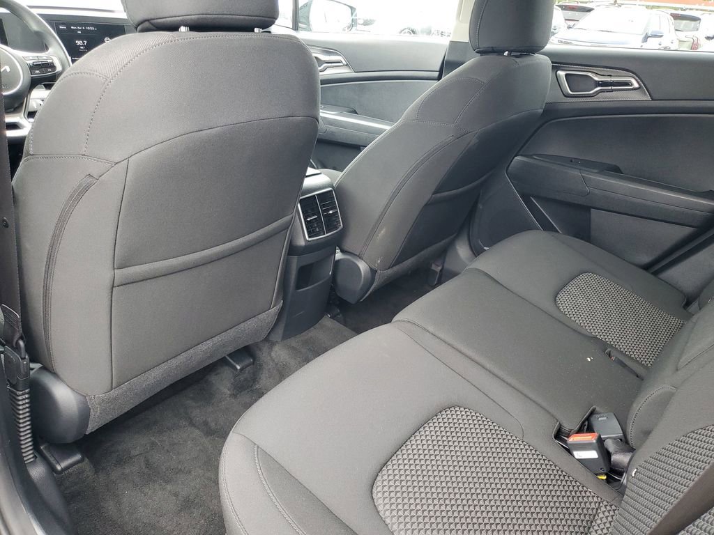 Used 2024 Kia Sportage LX image 22