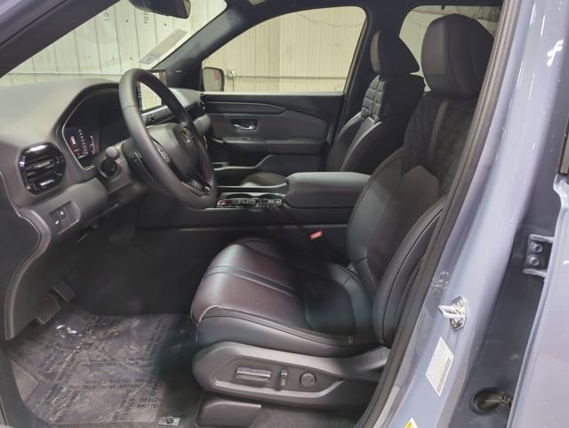 New 2026 Honda Pilot Black Edition image 10