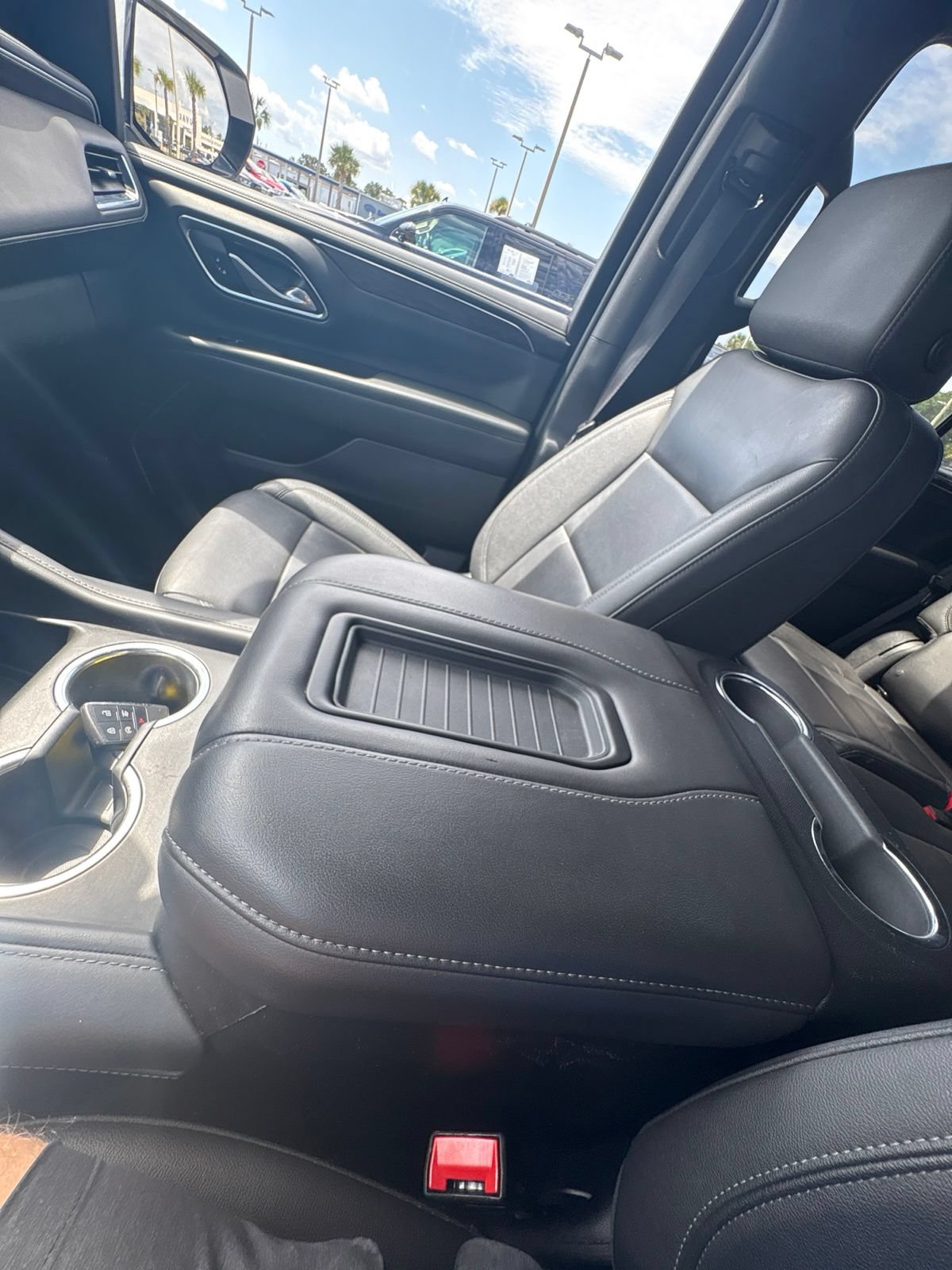 Used 2024 Chevrolet Tahoe LT RWD image 25