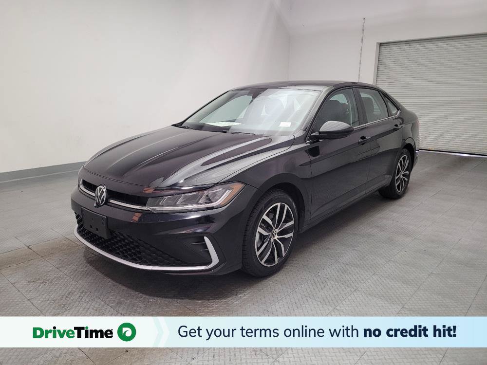 Used 2025 Volkswagen Jetta SE