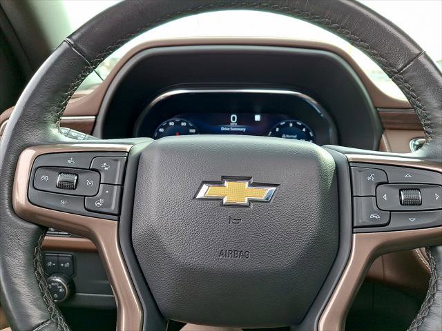 Used 2023 Chevrolet Suburban High Country w/ Premium Package 2 AWD/4WD image 8