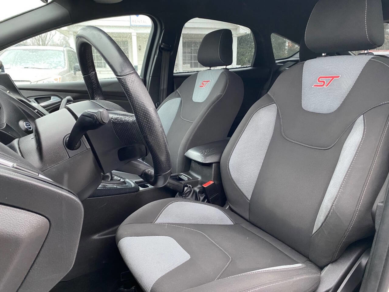 Used 2015 Ford Focus ST image 14