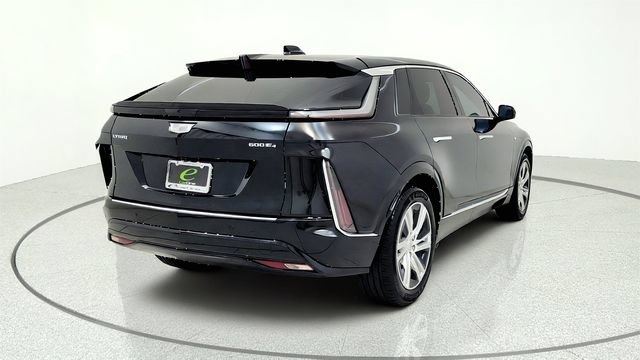 Used 2024 Cadillac Lyriq Tech AWD/4WD image 8