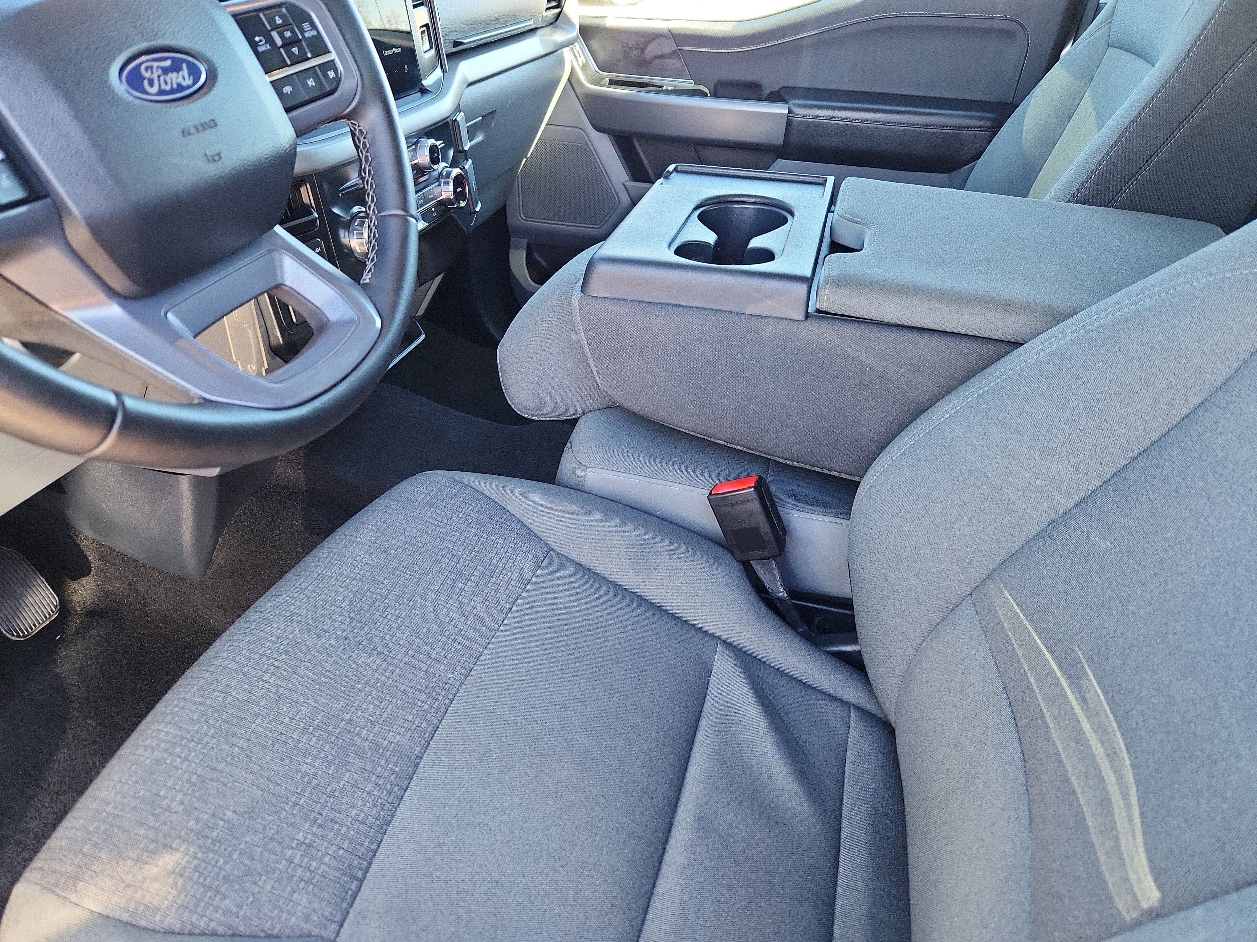 Used 2025 Ford F150 XLT w/ Equipment Group 301A Standard AWD/4WD image 7