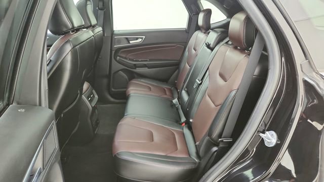 Used 2020 Ford Edge Titanium w/ Equipment Group 301A image 21