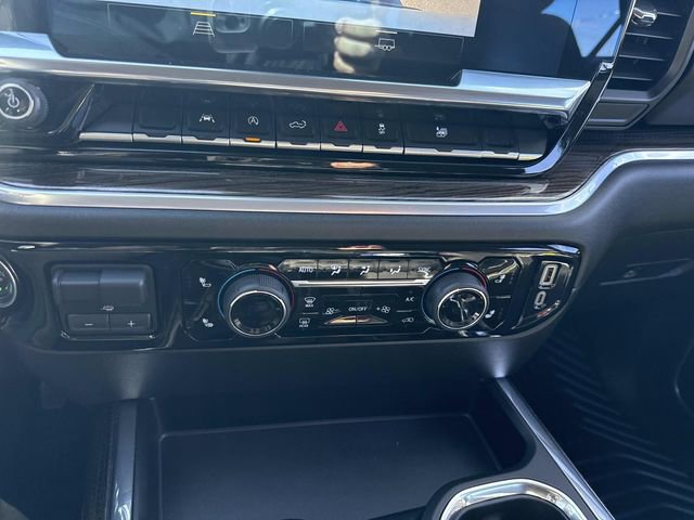 Used 2025 Chevrolet Silverado 1500 RST AWD/4WD image 25